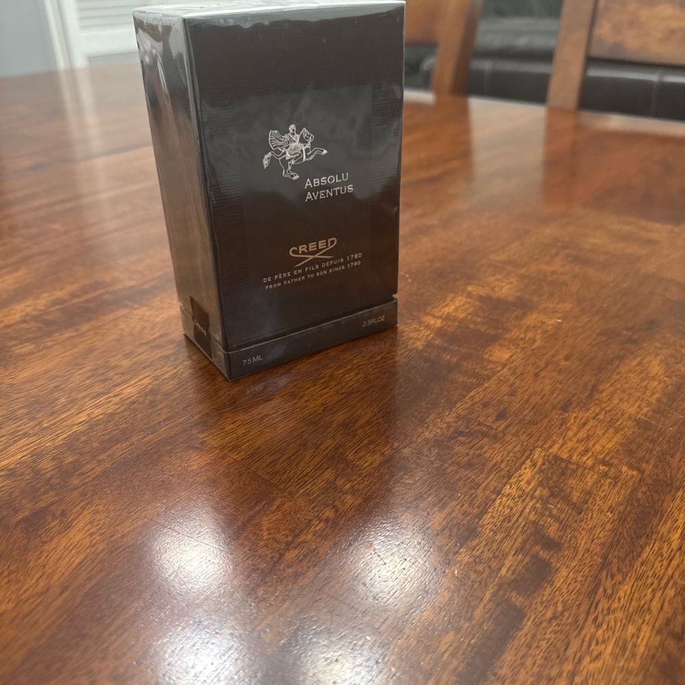 Creed Aventus Absolu in Elegant Black Box